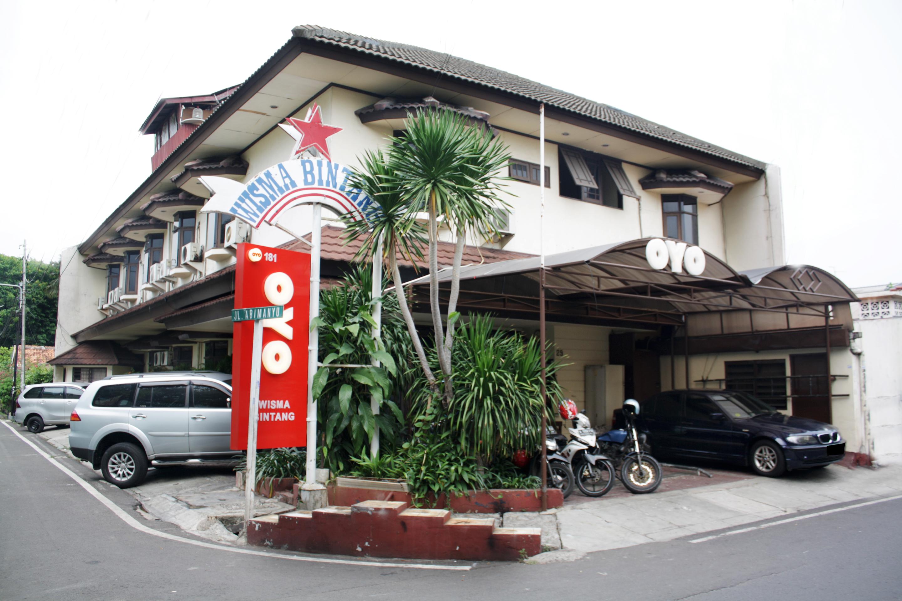 Vaccinated Staff - Oyo 181 Wisma Bintang Dżakarta Zewnętrze zdjęcie